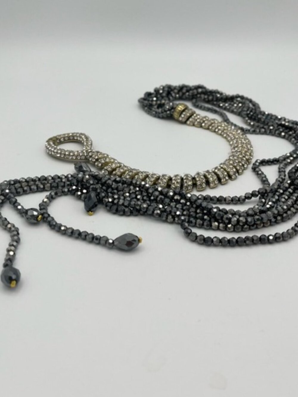 Heidi Daus NWOT Sleek and Sophisticated Art Deco Hematite Beaded Lariat Jewelry - Picture 4 of 9